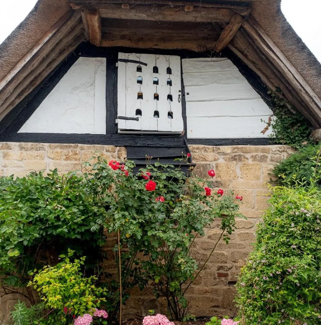 Luxury Thatched Cotswold Cottage, Amazing Location Cheltenham